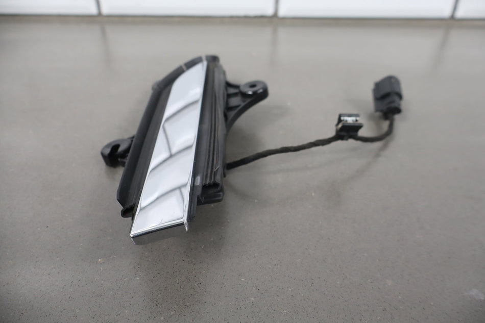 16-20 OEM Tesla Model X Front Right Passenger Exterior Door Handle Chrome