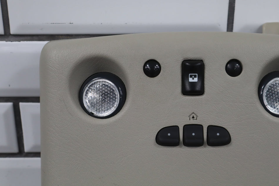 2003-2007 Hummer H2 Overhead Roof Console- With Sunroof