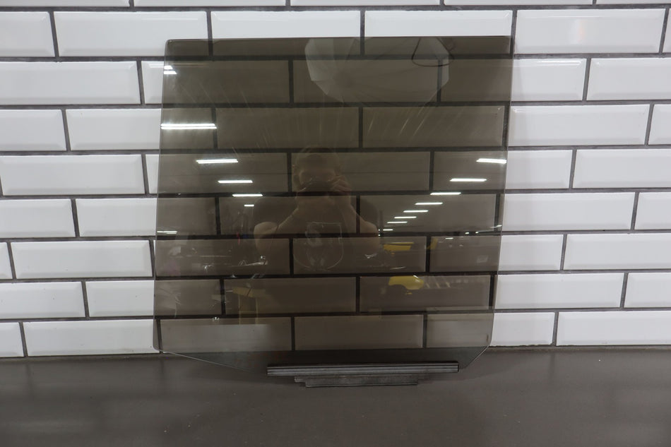 2003 Lexus LX470- Left Rear Door Window