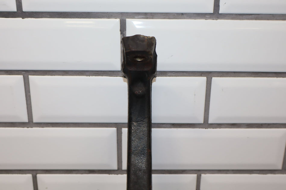 2008 Dodge Charger- SPINDLE KNUCKLE FRONT