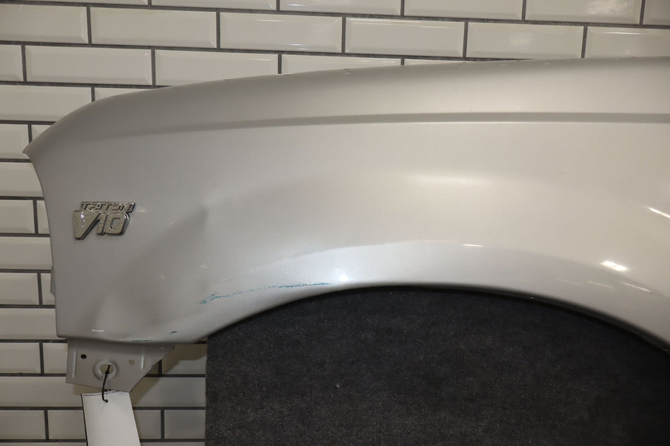 1999 Ford F-350 Super Duty Left Fender Silver Z3