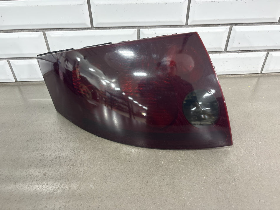 00-06 Audi TT Quattro Coupe 8N Driver Left LH Tail Light Assembly Halogen
