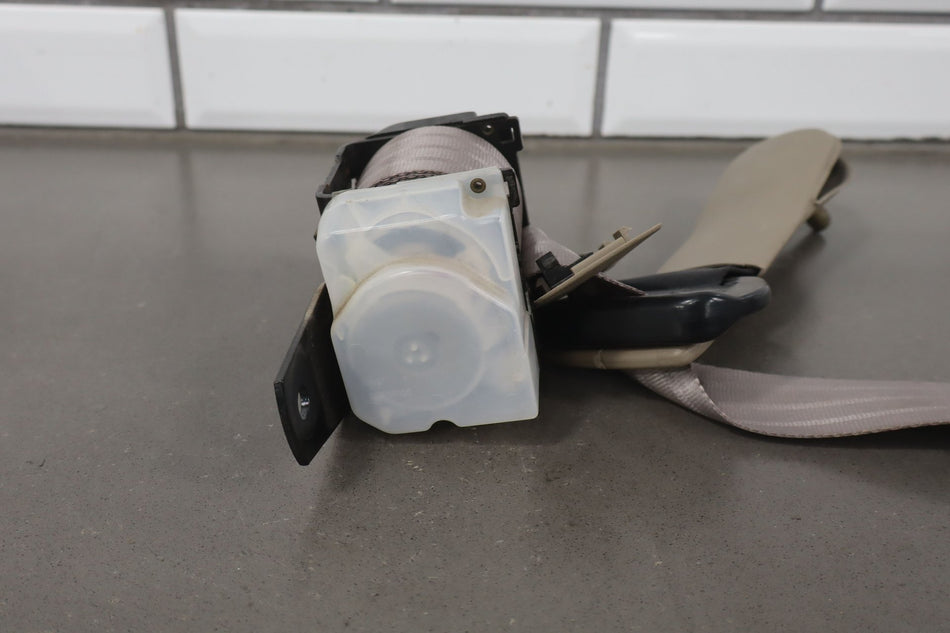 1998 Chevrolet Tahoe- Rear Seat Belt