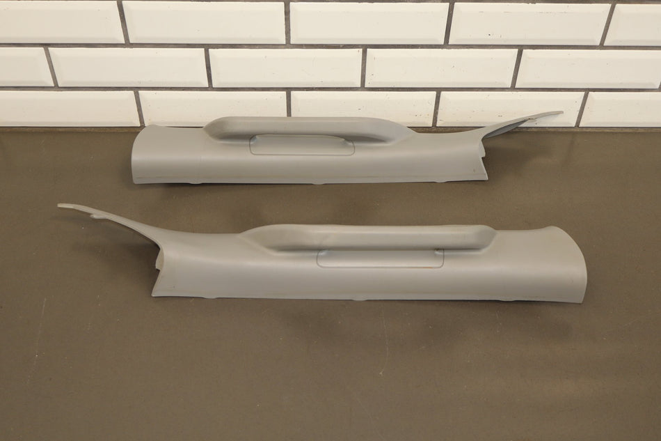 15-19 Chevy Silverado GMC Sierra 2500HD 3500HD A-Pillar Trim Pair Gray OEM
