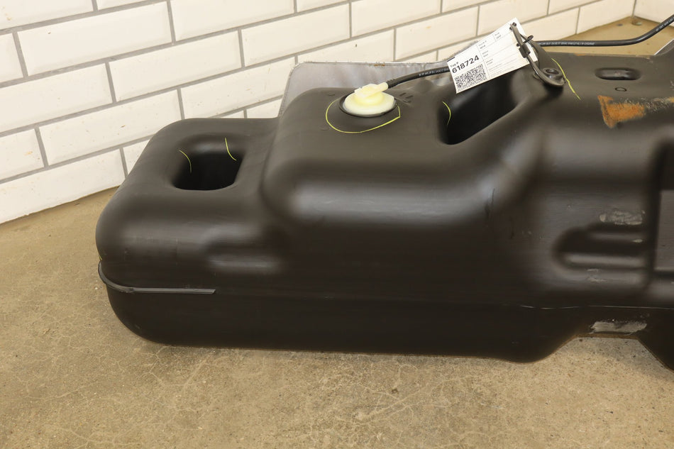 2013-2020 Ram 2500 6.4L Gasoline 31 Gallon Fuel Tank/ Pump Assembly OEM