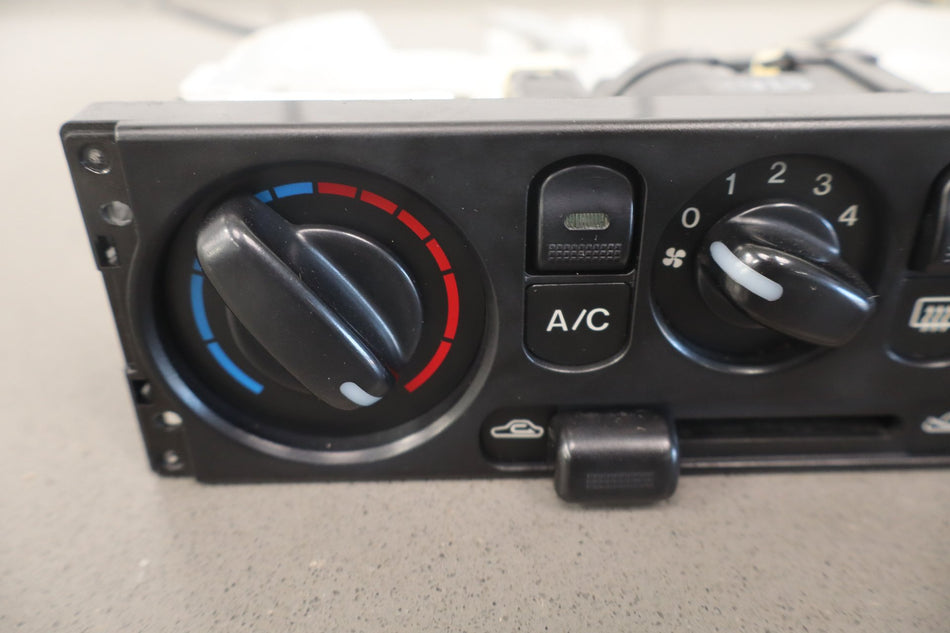 2002 Mazda MX-5 Miata Heater AC Control OEM 51111