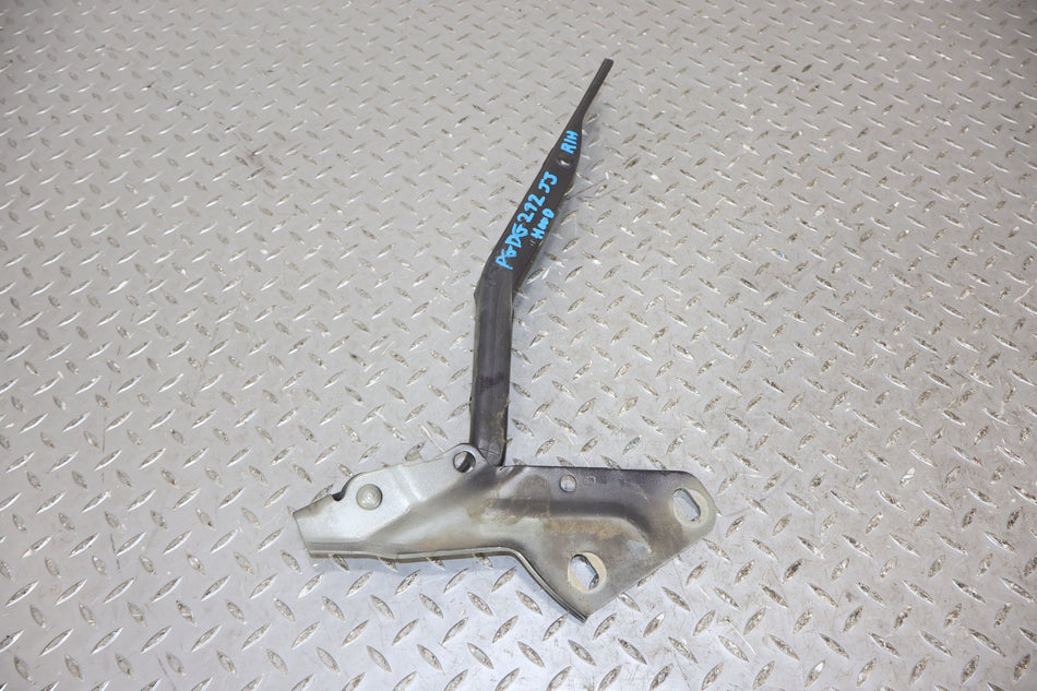 2013-18 Ram 1500 Hood Hinge Pair Granite Crystal