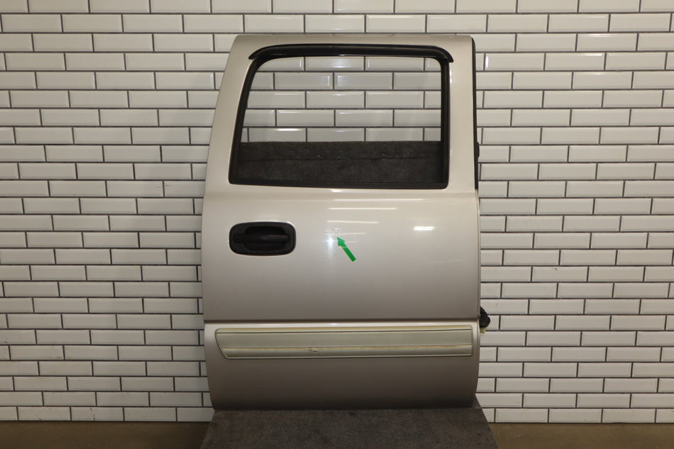 01-07 Chevy GMC Silverado Sierra Suburban GMT800 Crew Cab Right Rear Door {Exterior Color} {Paint Code}