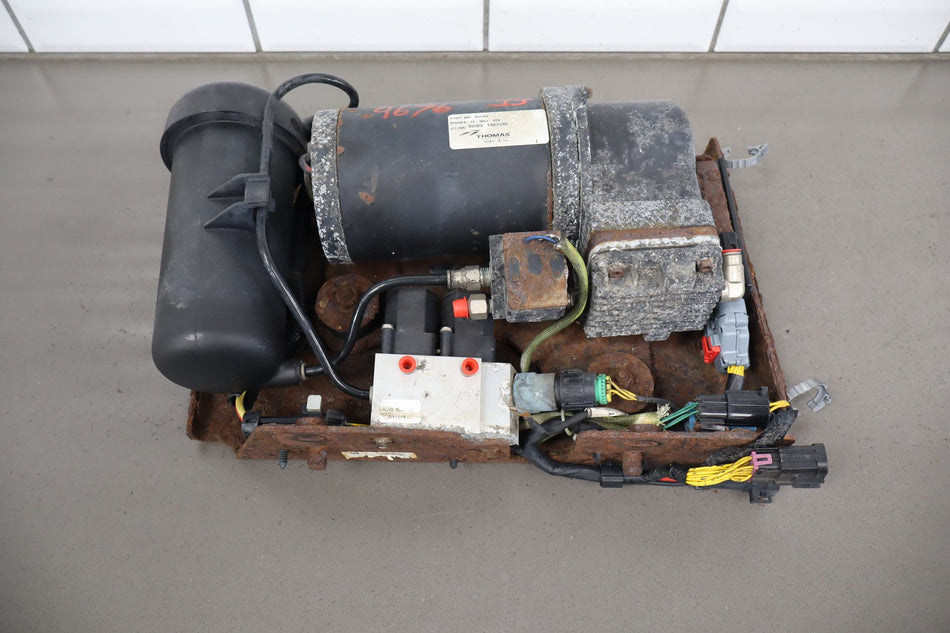 2003-2004 Hummer H2 Air Ride Compressor 89038592