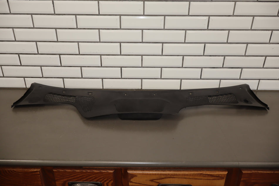 1996-2002 BMW Z3 Cowl Vent Panel Assembly OEM Black