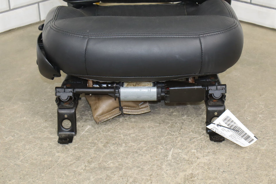 2000 Chevrolet Corvette- Front Seat