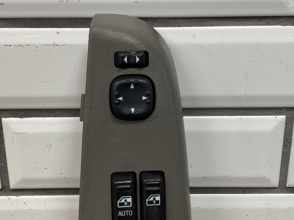 99-02 Chevy Silverado Sierra Extended Cab Driver Master Window Switch Gray