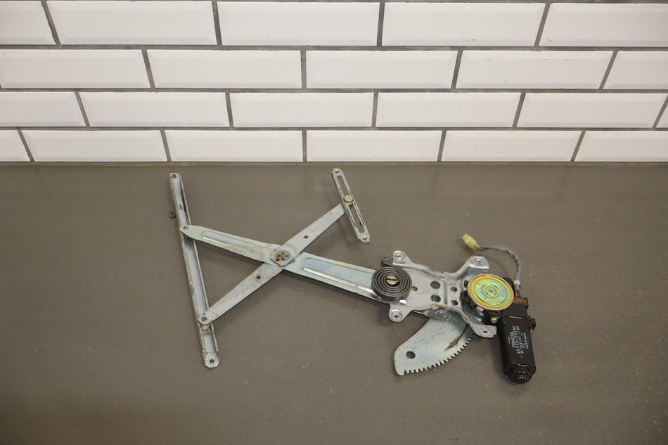 1988 Toyota Corolla GTS Coupe Right Front Door Regulator OEM