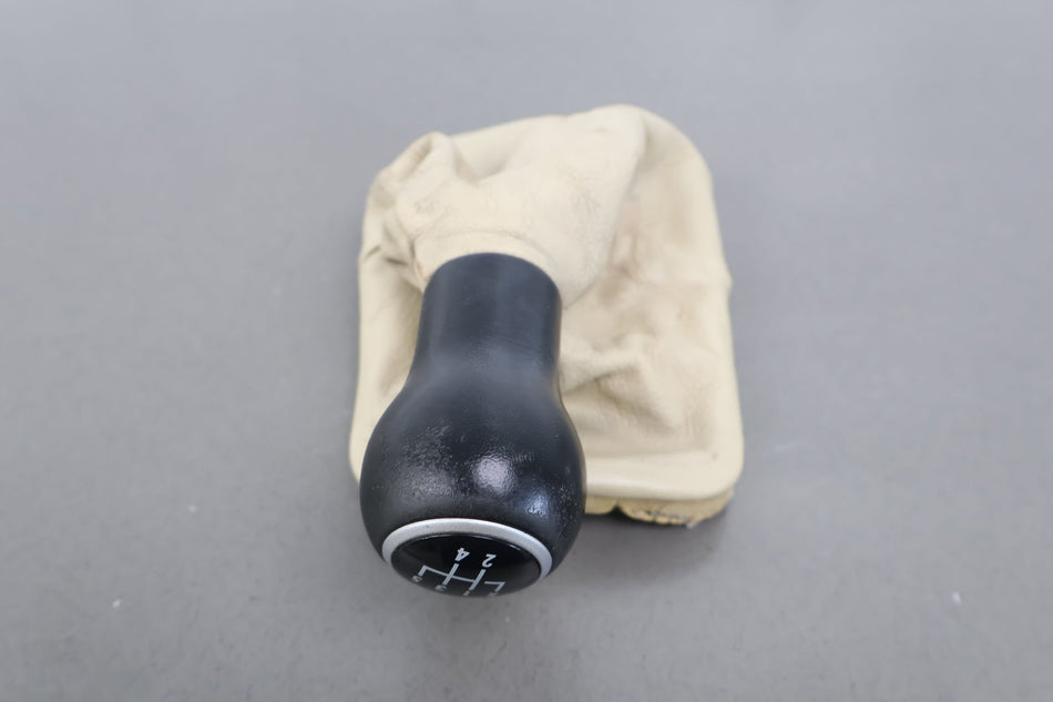 2005 Volkswagen Beetle Floor Shifter OEM