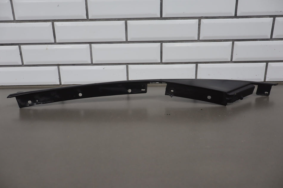 1997-2004 Chevrolet Corvette C5 Exterior Right A Pillar 10247724