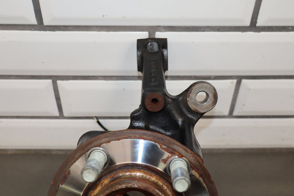 2015-2023 Ford Mustang GT Front Left Driver Spindle Knuckle W/ Hub OEM