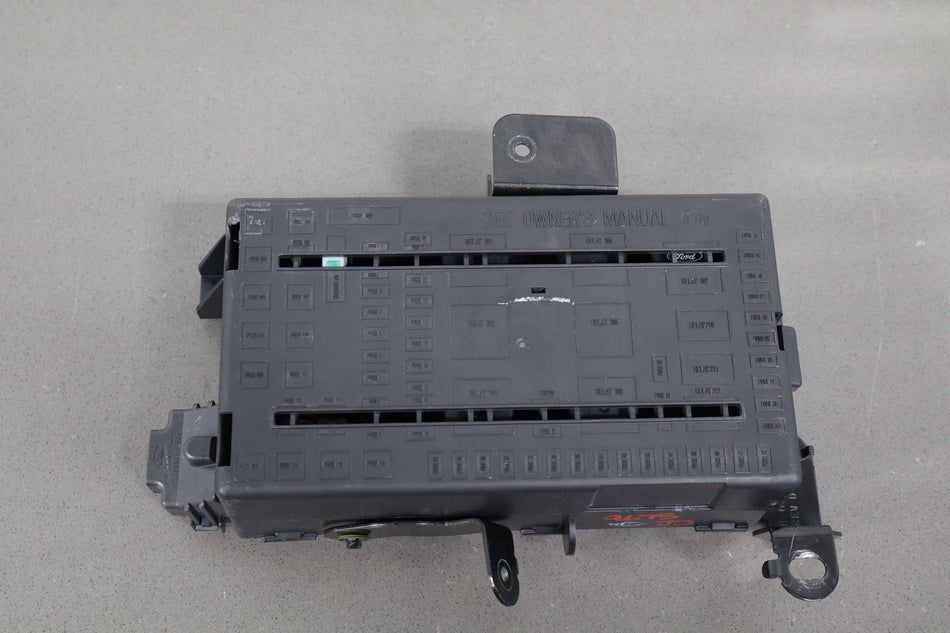 03-04 Ford F250 F350 Super Duty Interior Fuse Box 3C3T-14A067-ED OEM