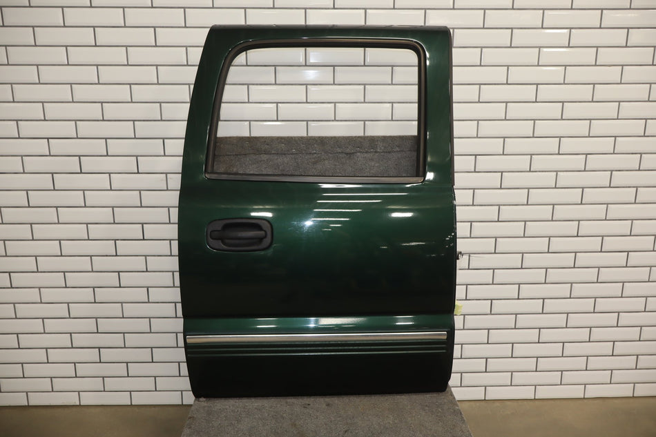 2000-2007 Chevrolet Silverado 2500 GMT800 - Right Rear Door PN: 89023022