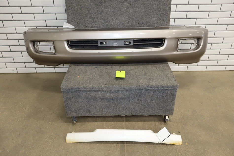 1998-2002 Toyota Land Cruiser Front Bumper White 056
