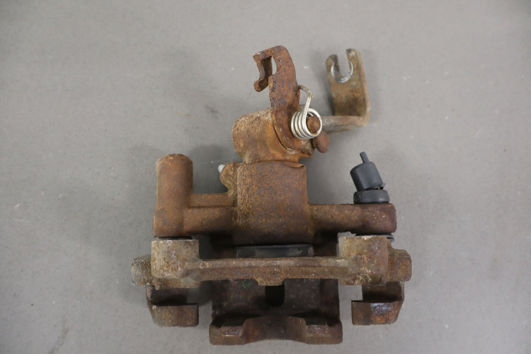 https://dvyuexp86pxrj.cloudfront.net/afb4b39b-4871-415e-a25a-a49131a4a926/2188F842-DB81-444E-A61D-4A8E2F3F77AD/web_66be59e4-3a8d-4899-b3b4-c240edeb3e95.jpg