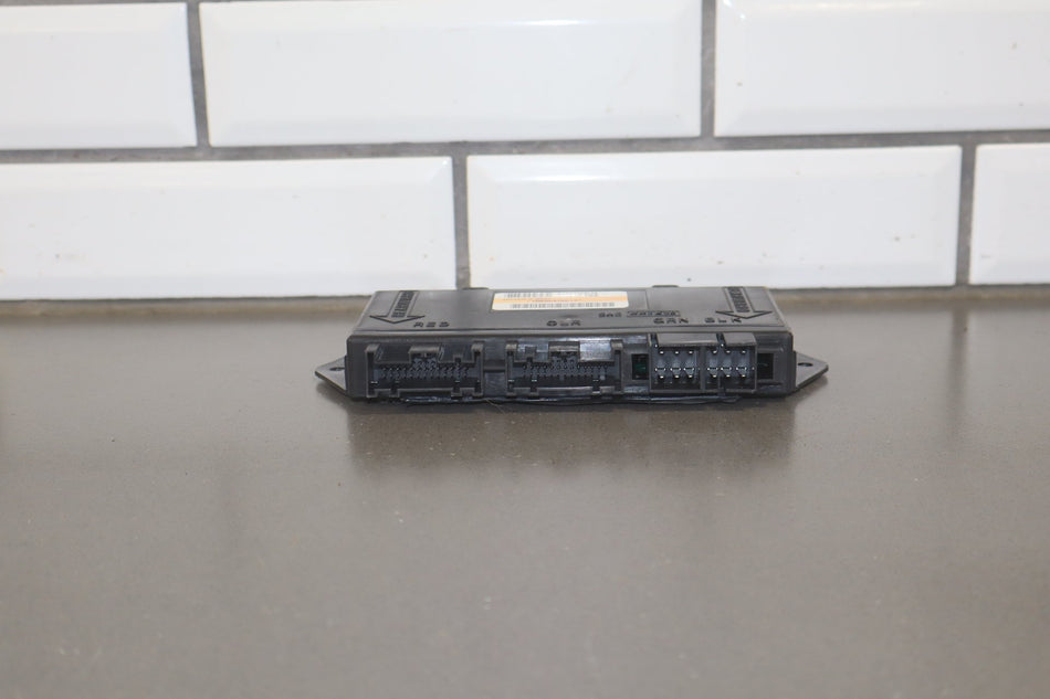 2000-2004 Chevrolet Corvette Driver Left Door Control Module 10342159