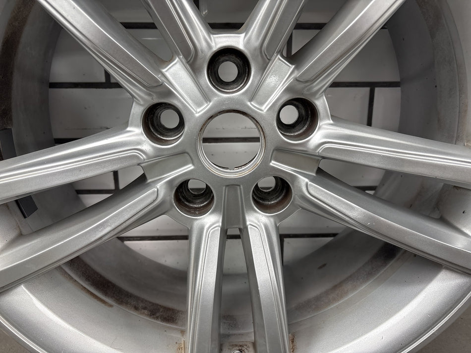 12-20 Tesla Model S 19x8 Slipstream OEM Alloy Wheel/Rim