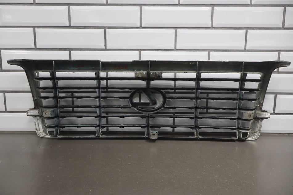 1996-1997 Lexus LX450 Radiator Grille