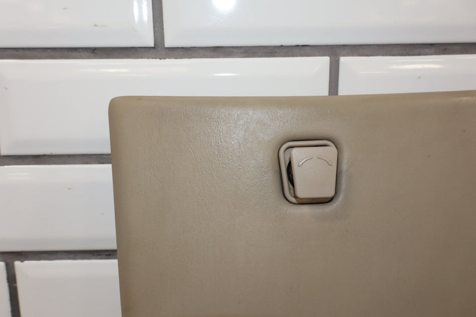 2006 Cadillac XLR- Glove Box
