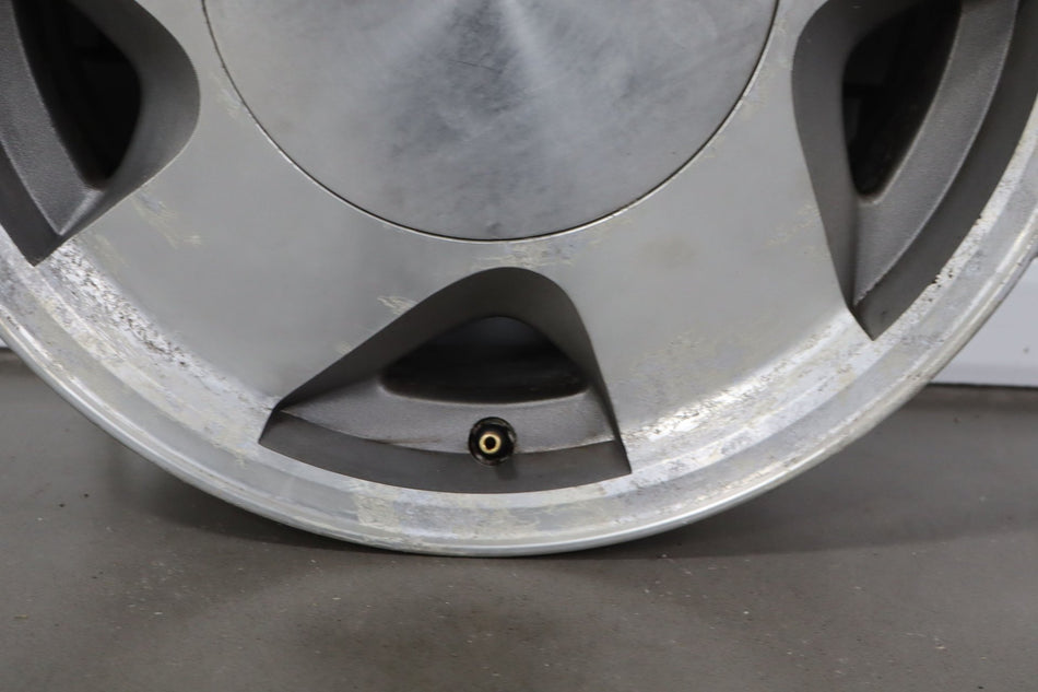 1998 Chevrolet Suburban 1500 Wheel OEM