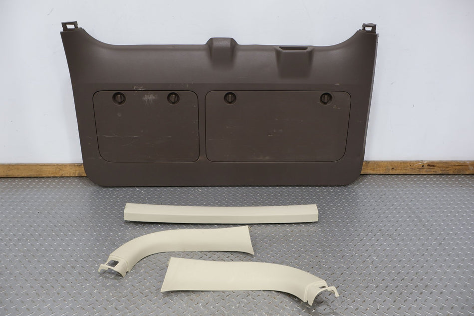 10-13 Lexus GX460 Gate Lid Trim Kit (Ecru)