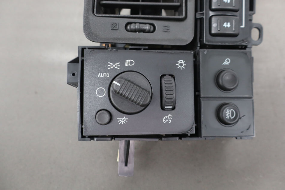 2005 GMC Sierra 2500 HD- Headlight Switch