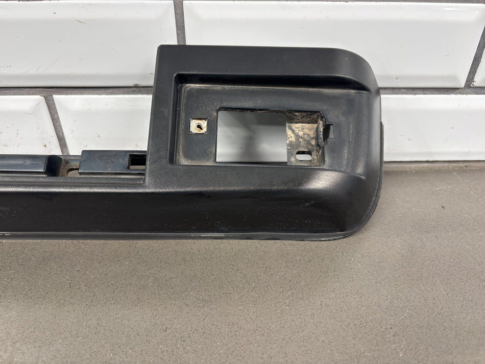 2003-2009 Hummer H2 SUV Driver Left LH Rear Roof Molding OEM 15241411