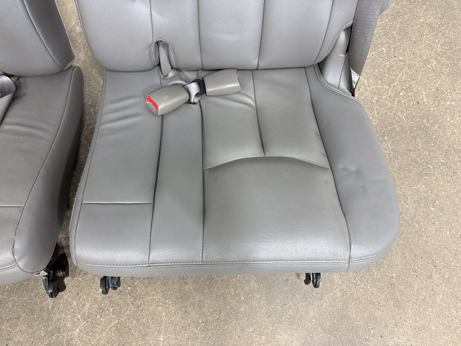 03-06 Chevy Tahoe/Suburban GMT800 3rd Row Seat Pair Foldable