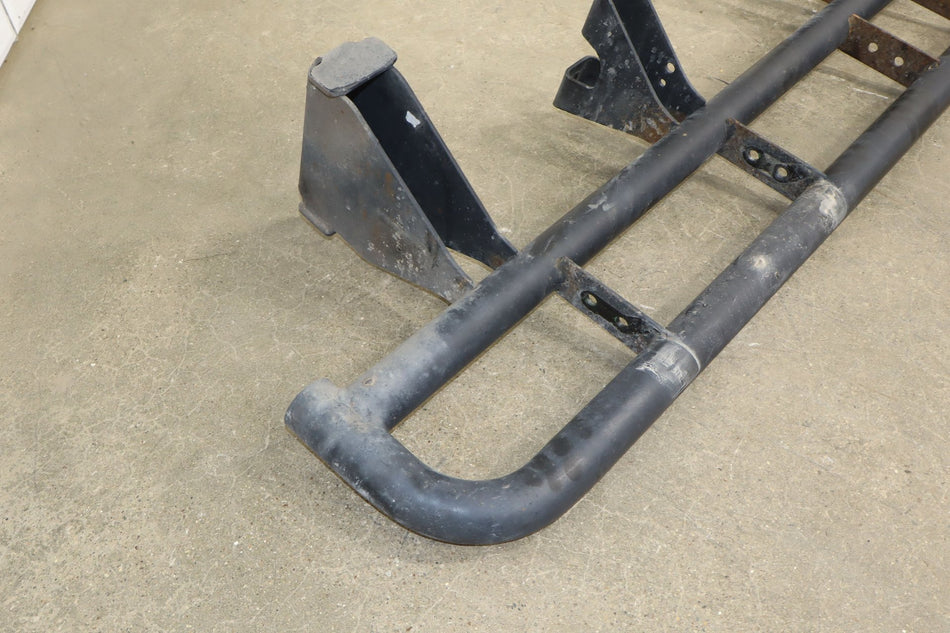 2006 Hummer H2- Left Running Board