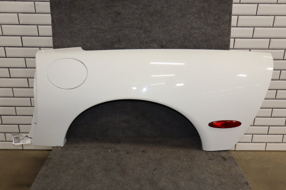 1997-2004 Chevrolet Corvette C5 Coupe Left Driver Quarter Panel Artic White 10