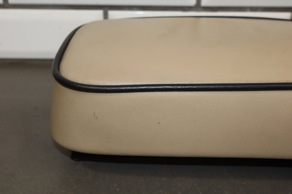 2008 Hummer H3- Console Lid