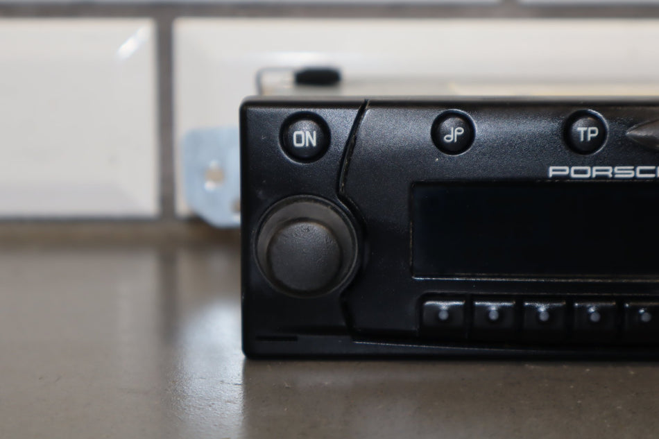 97-04 Porsche Boxster 986 AM FM CD Radio OEM