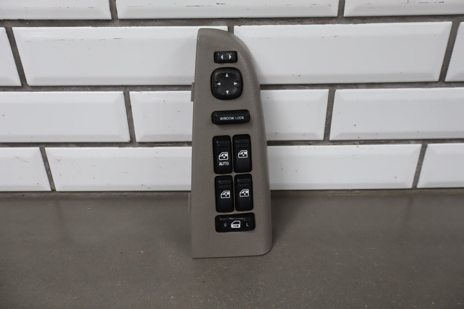 2002 Chevrolet Silverado 2500 Front Door Switch 15062650 OEM