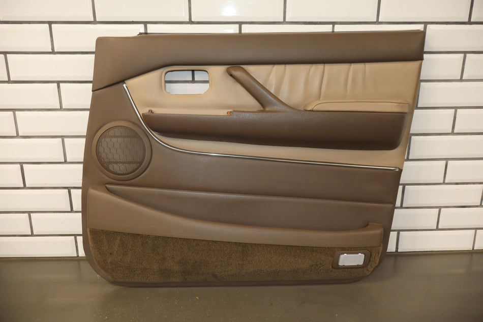 1995-1997 Toyota Land Cruiser Lexus LX450 Right Front Door Trim Panel Oak