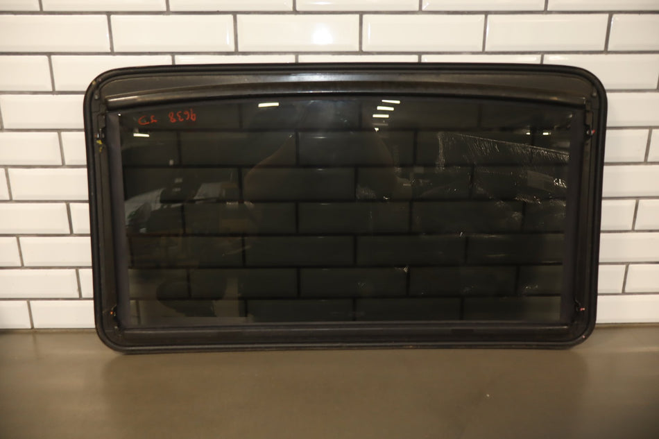 2003-2009 Hummer H2- Sunroof Glass Window 15781625