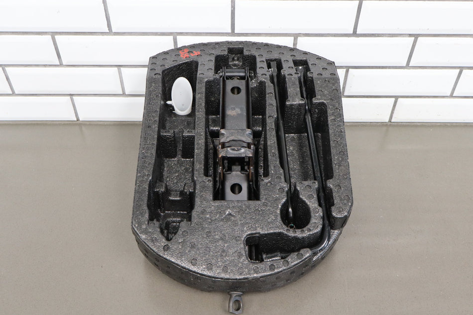 2014 Jeep Grand Cherokee Jack OEM