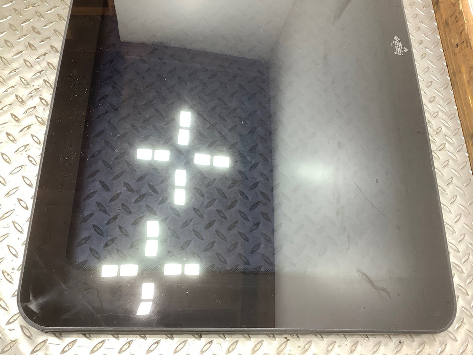 05-12 Maybach 57 W240 Sunroof Glass
