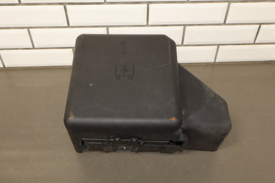 2003 Hummer H2- Engine Fuse Box