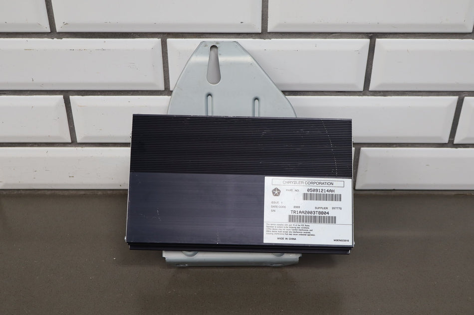 14-16 Jeep Grand Cherokee WK2 Radio Amplifier