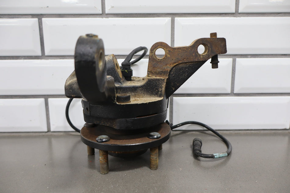2006 Pontiac GTO Right Front Spindle