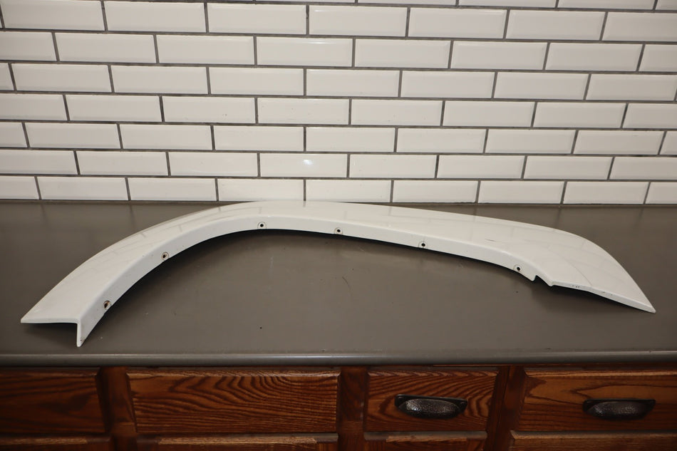 2009 Chevrolet Suburban 1500 Z71 Left Rear Wheel Arch Moulding Summit White 50u
