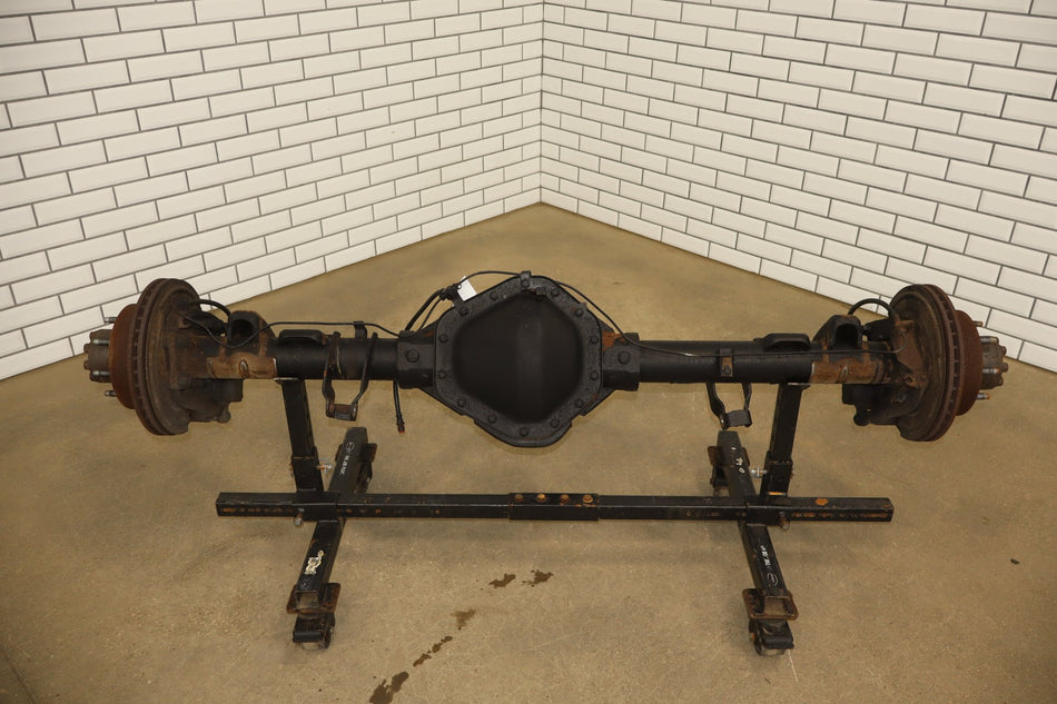 01-07 Chevy GMC 2500HD/3500 SRW 4.10 10.5" Rear Axle Assembly 6.0 Gas