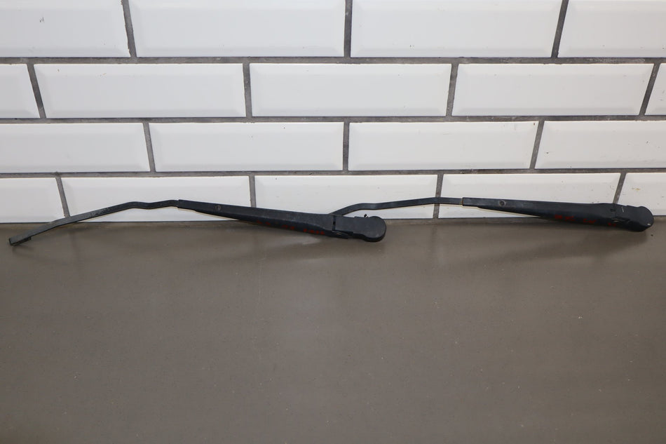2003-2009 Hummer H2- Wiper Arm Pair