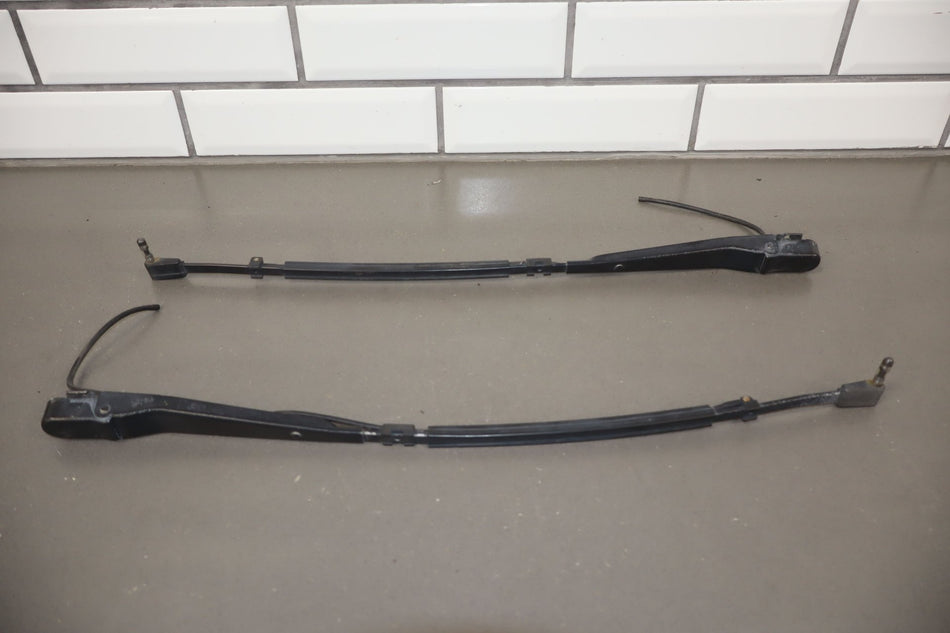 1995-1996 Chevrolet Corvette C4- Wiper Arm Pair