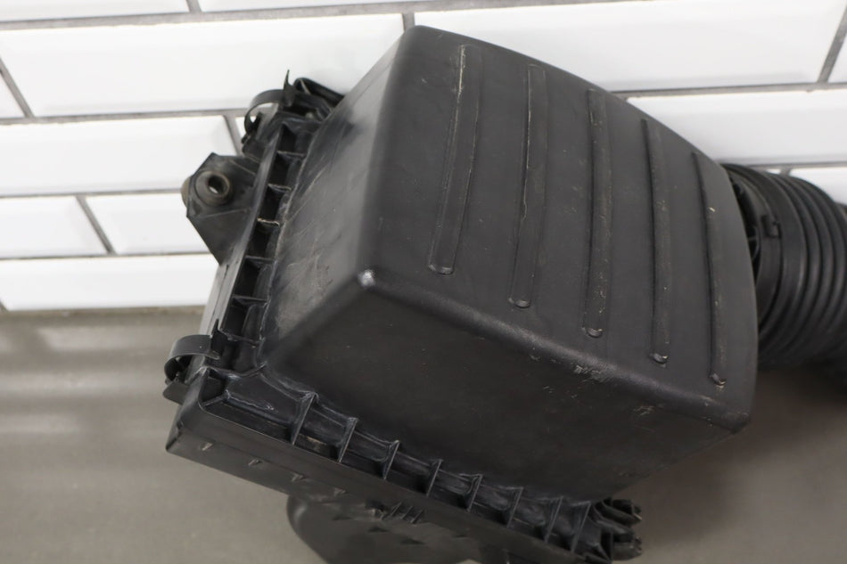 2014 Jeep Grand Cherokee SRT WK2 6.4 HEMI Air Cleaner Box
